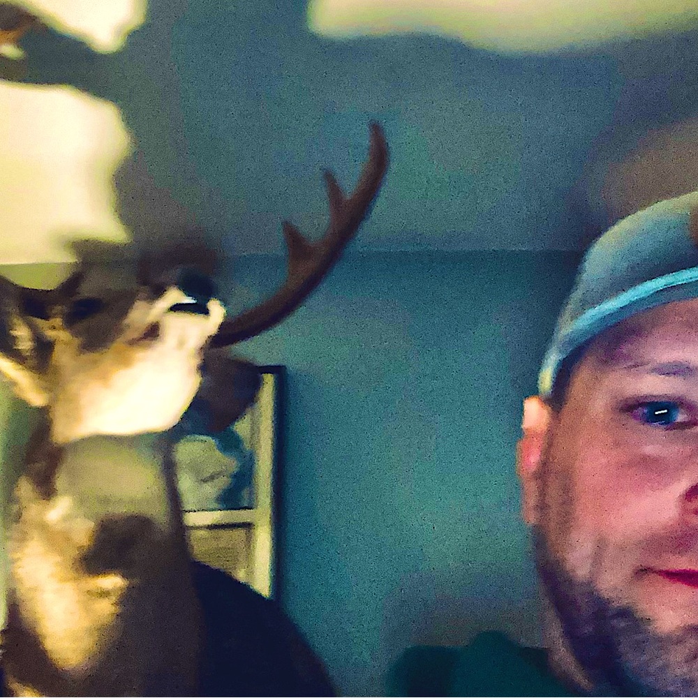 Meet your Posher, Dustin
